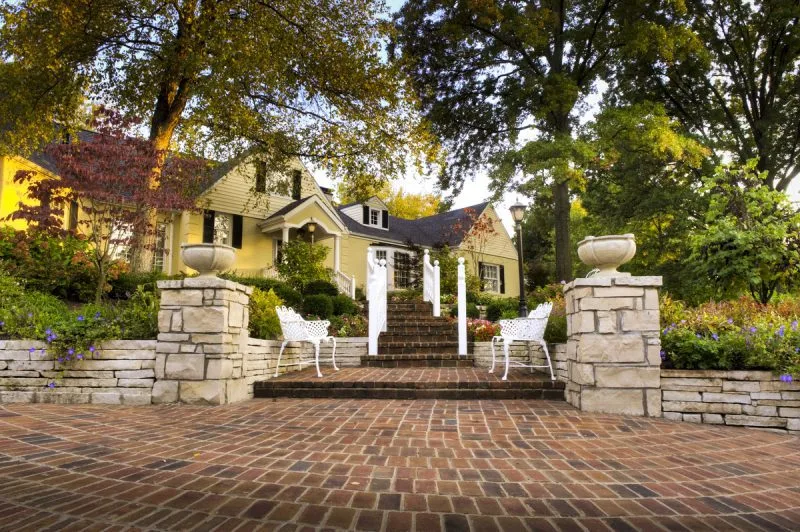 Outdoor fire pit design